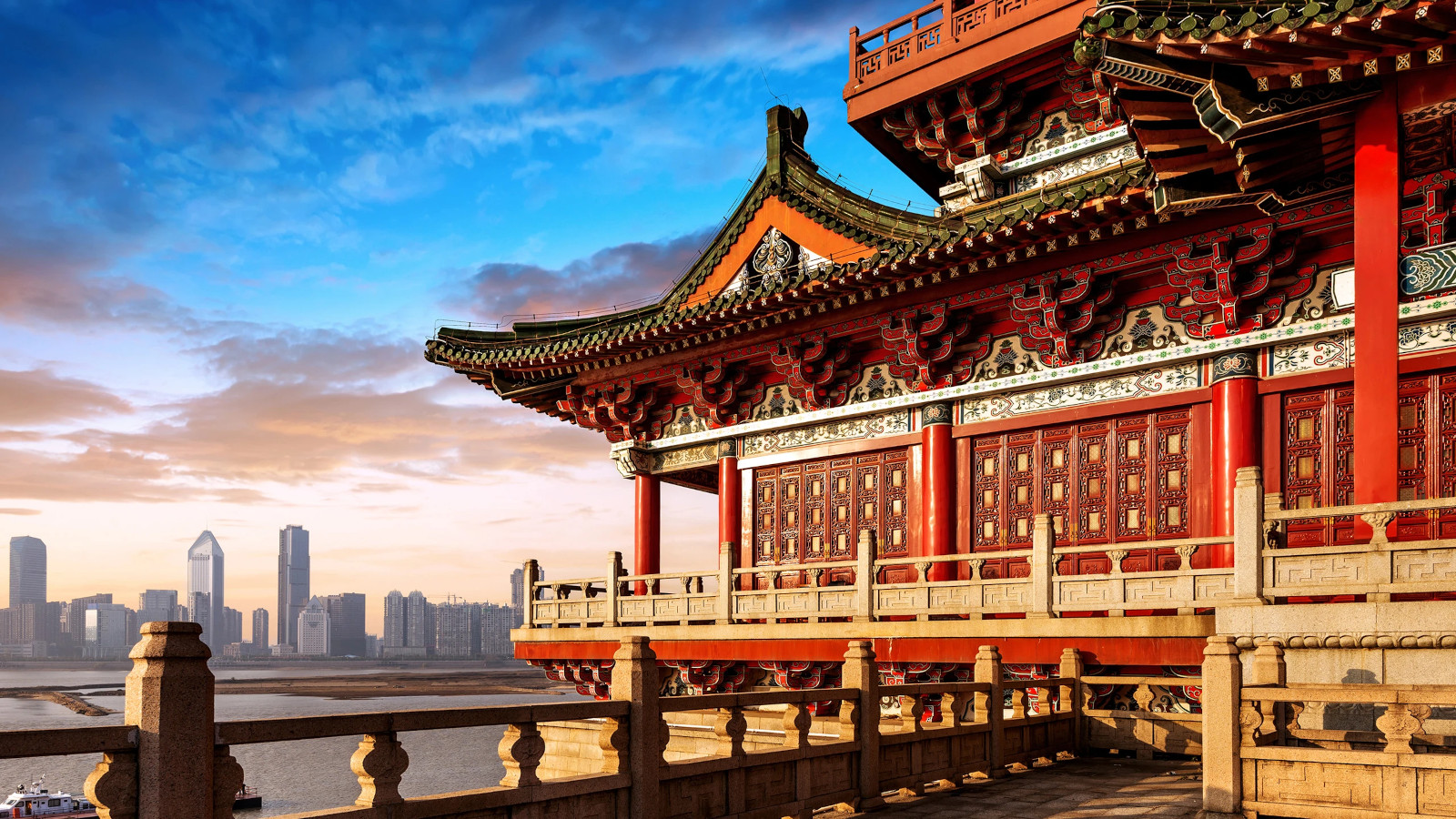 China con TUI & Cathay Pacific