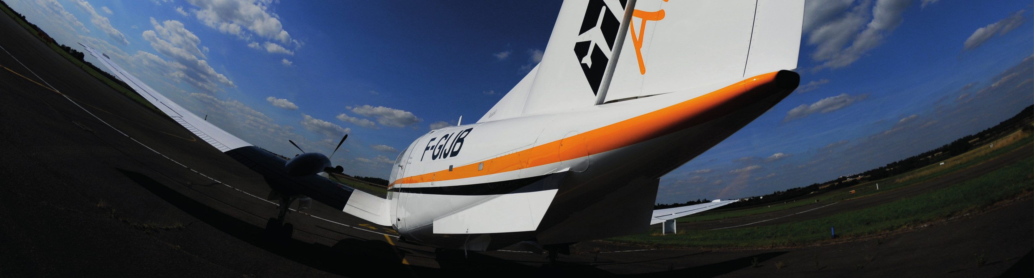 Fondo del webinar para agentes de viajes sobre turismo